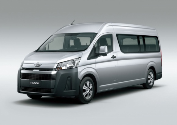 Nowa Toyota Hiace – 17-osobowy van debiutuje w Azji