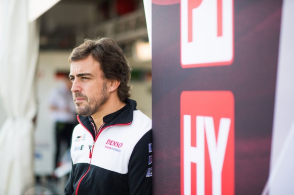 Fernando Alonso jedzie po pierwsze zwycięstwo z Toyotą na torze Sebring