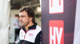 Fernando Alonso jedzie po pierwsze zwycięstwo z Toyotą na torze Sebring LIFESTYLE, Motoryzacja - Po zimowej przerwie Toyota Gazoo Racing wraca do rywalizacji w mistrzostwach świata w wyścigach długodystansowych (WEC). W piątek Fernando Alonso i spółka zmierzą się z rywalami na Florydzie w wyścigu 1000 mil Sebring. ​