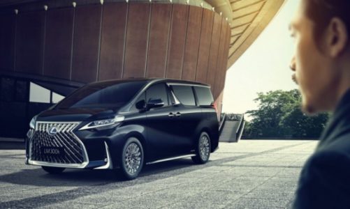 Lexus zaprezentował pierwszego minivana