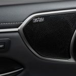 Najlepsze systemy audio, które znajdziesz w samochodach