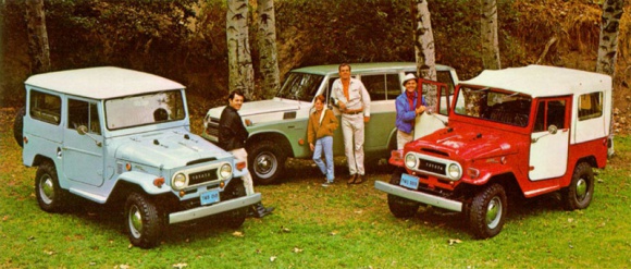 Urodziny terenowej legendy - nazwa Land Cuiser kończy 65 lat LIFESTYLE, Motoryzacja - 23 czerwca 1954 roku to ważna data dla Toyoty i fanów offroadu. To właśnie tego dnia japońska marka po raz pierwszy użyła nazwy Land Cruiser, która po 65 latach stała się prawdziwym synonimem auta terenowego.