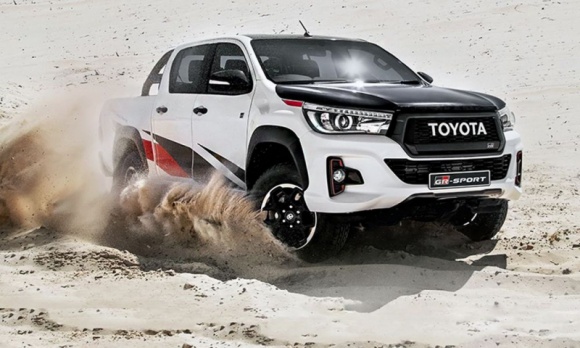 Nowa Toyota Hilux GR Sport debiutuje w RPA LIFESTYLE, Motoryzacja - Na rynek Republiki Południowej Afryki wchodzi limitowana edycja Hiluxa, firmowana przez Toyota Gazoo Racing, sportowe ramię Toyoty.