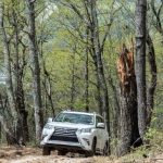 Lexus zbudował plac zabaw dla fanów off-roadu. I pięknych widoków