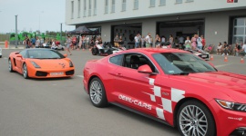 Event motoryzacyjny i wsparcie Hospicjum Królowej Apostołów w Radomiu LIFESTYLE, Motoryzacja - Devil-Cars po raz ostatni w tym sezonie zawładną Torem Jastrząb koło Radomia. Podczas eventu motoryzacyjnego będzie można przejechać się jednym z kilkunastu luksusowych aut i wesprzeć Hospicjum Królowej Apostołów. Impreza odbędzie się w sobotę, 5 października.