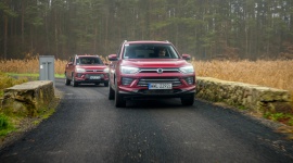 Nowy KORANDO – stylowo, dynamicznie i wszechstronnie! LIFESTYLE, Motoryzacja - Tym razem SsangYong ma przyjemność zaprezentować swój kultowy SUV KORANDO w nowej odsłonie. Już sam wygląd nowego KORANDO przyciąga uwagę. Samochód emanuje siłą oraz energią i zapewnia doskonałą dynamikę jazdy, która sprosta najśmielszym oczekiwaniom.