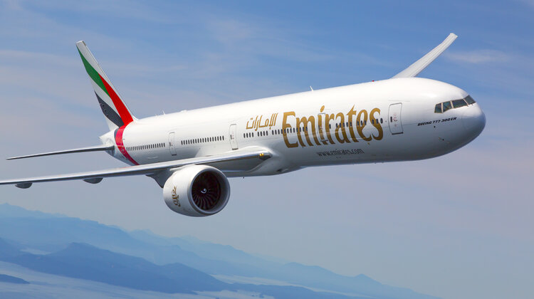 Linie Emirates wprowadziły pomiar temperatury wszystkich pasażerów lecących do USA