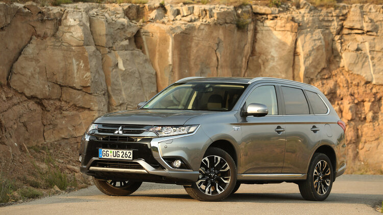 Mitsubishi Outlander PHEV – historia sukcesu