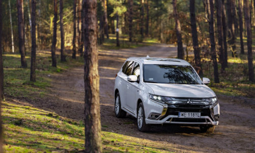 Badanie dotyczące ładowania Outlandera PHEV