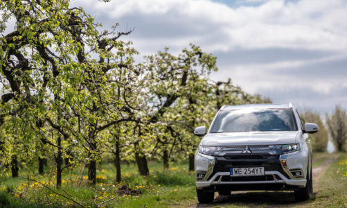 Do 30 000 zł zniżki w salonach Mitsubishi, kredyt ze spłatą jesienią