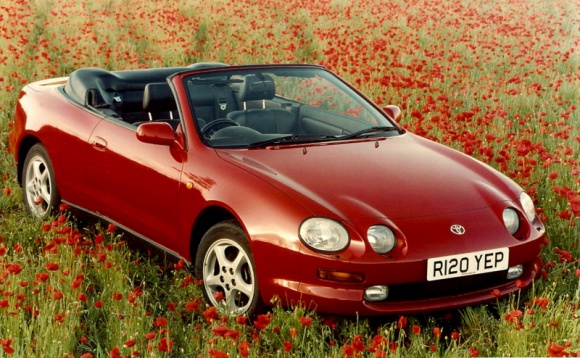 Toyota Celica 6. generacji - połączenie serca i rozumu LIFESTYLE, Motoryzacja - Podobno pierwsze auto kupuje się z rozsądku, a nie sercem. Czy dający frajdę sportowy samochód może być także niezawodny i praktyczny w codziennym użytkowaniu?