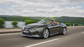 Lexus LC Convertible już w Polsce. Możesz zobaczyć go sam