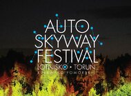 Markowy Auto Skyway Festival nowe produkty/usługi, wydarzenia - Toruński festiwal światła od lat, nawet mimo trudnych warunków pandemii kreuję kulturalną markę miasta i zaprasza do poznania Torunia i regionu. Festiwal w nowej formule zapewnia biznesowym partnerom niestandardowe i oryginalne formy promocji marki, a logo sponsora staje się przykładowo elementem mappingu 3D wyświetlanego na nietypowych obiektach czy przestrzeniach takich jak ściana lasu!