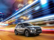 2 nowe wersje Mitsubishi Eclipse Cross już w ofercie nowe produkty/usługi, technologie - Polską ofertę Mitsubishi Motors wzbogaciły właśnie dwie nowe wersje dobrze ocenianego przez klientów SUV-a coupe Mitsubishi Eclipse Cross – Invite Plus SMART i Intense PRO, które w atrakcyjnej cenie oferują bogate wyposażenie.