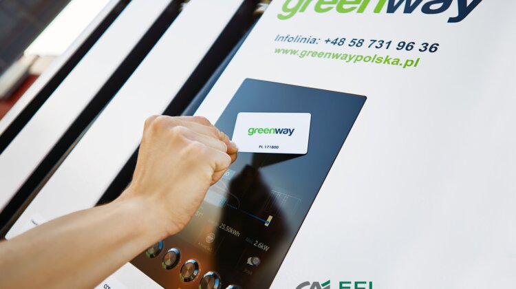 Wsparcie dla przedsiębiorców: ładowarki GreenWay Polska w leasingu EFL transport, ekonomia/biznes/finanse - GreenWay Polska i Europejski Fundusz Leasingowy (EFL)