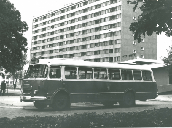 Strajkowy ogórek reanimowany! MPK Wrocław rusza z remontem klasyka BIZNES, Motoryzacja - Wrocławski przewoźnik wraz z Politechniką Wrocławską oraz Fabryką Jelcz rozpoczyna remont autobusu Jelcz 043. Pojazd, nazywany potocznie „ogórkiem”, jest nie tylko legendą polskiej komunikacji, ale także ikoną wrocławskich strajków sierpnia 80’. MPK da mu drugie życie.