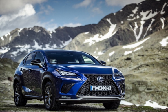 Lata 2021 i 2022 będą należały do Lexusa? Japońska marka szykuje istotne nowości Motoryzacja, LIFESTYLE - Lexus otwiera nowy rozdział w swojej historii. Japońska marka coraz intensywniej inwestuje w auta elektryczne, przygotowuje nowy napęd AWD i szykuje istotne zmiany w wyglądzie swoich samochodów.