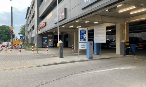 Bezpłatna aplikacja mobilna pozwoli sprawdzić obłożenie parkingu